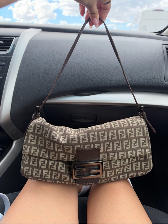 Fendi Handbags - Authentic Vintage Fendi Zucchino East-West Baguette / Mamma Baguette🤎